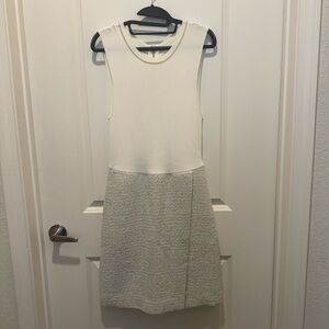 Elegant Sleeveless Dress